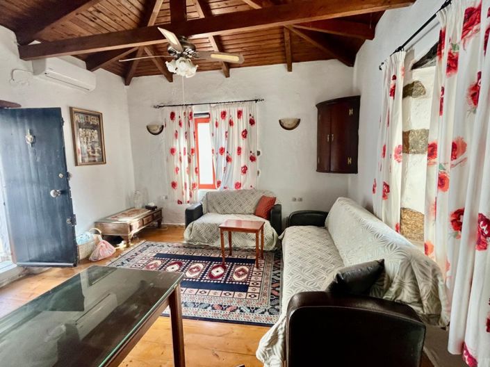 Image No.5-1 Bed House for sale