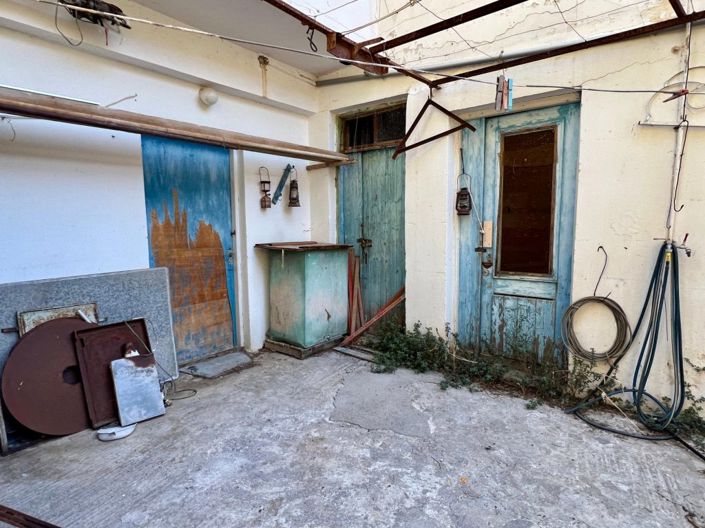 Image No.24-2 Bed House for sale