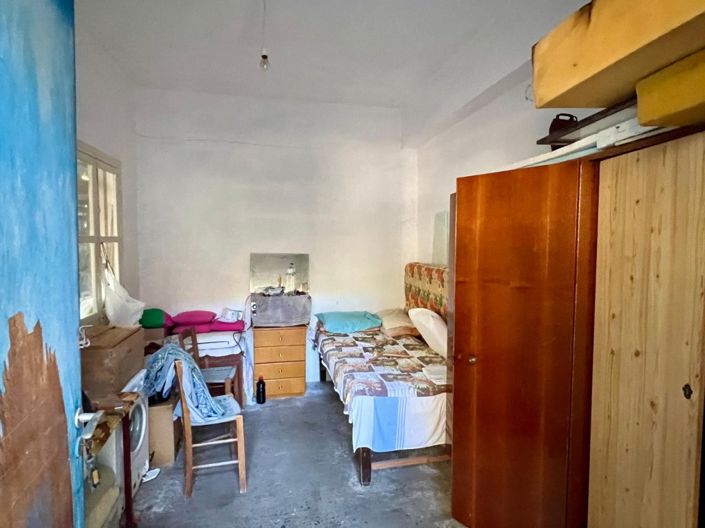 Image No.27-2 Bed House for sale