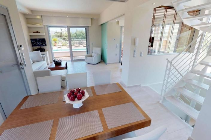 Image No.6-2 Bed Villa for sale
