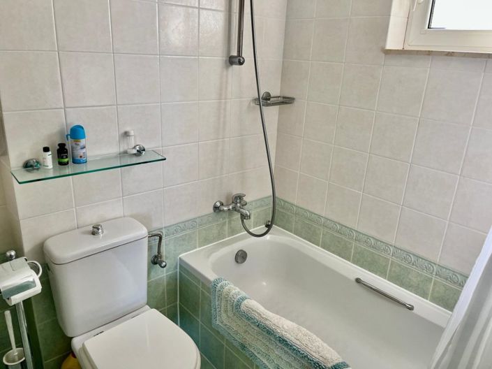 Image No.20-3 Bed House for sale