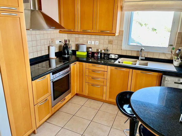 Image No.28-3 Bed House for sale