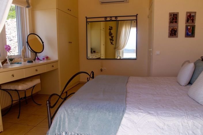 Image No.9-3 Bed House for sale