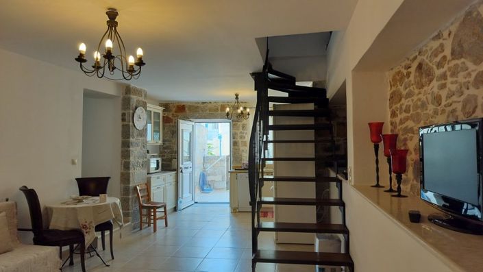 Image No.26-2 Bed House for sale