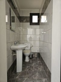 hher7-33-768x1024