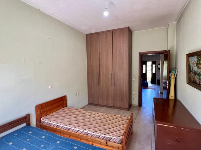 Image No.22-3 Bed House for sale