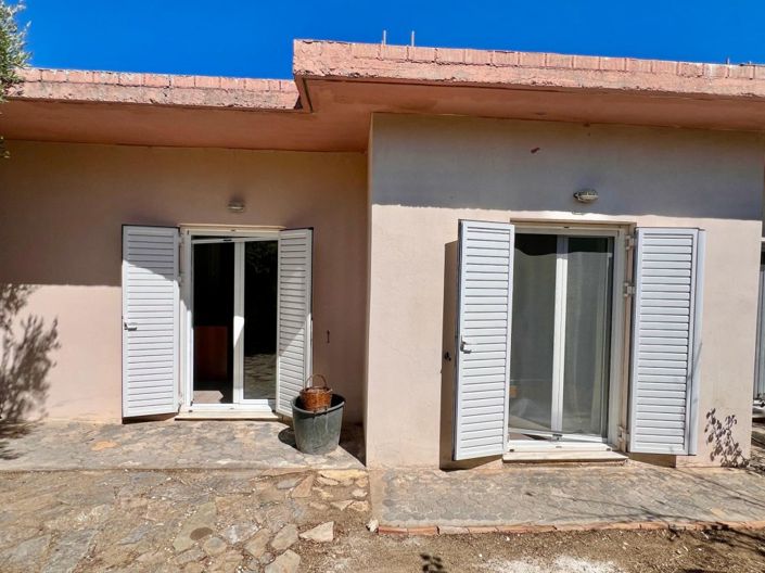 Image No.25-3 Bed House for sale