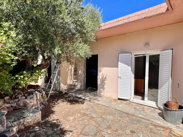 Image No.26-3 Bed House for sale