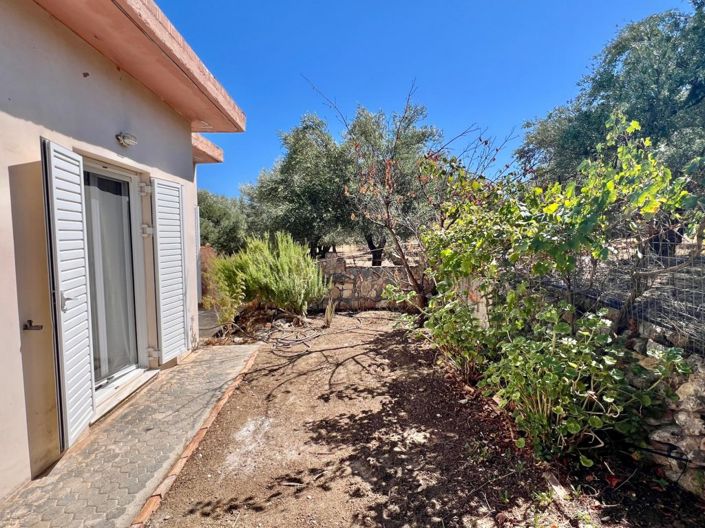 Image No.27-3 Bed House for sale