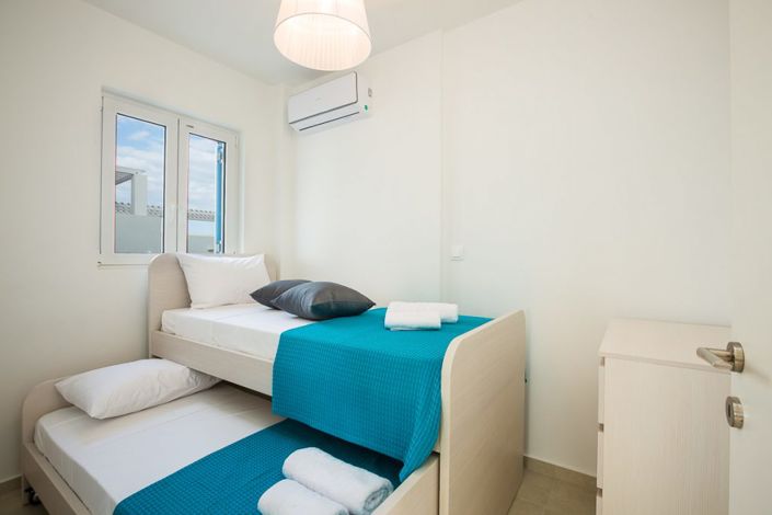 Image No.16-3 Bed House for sale