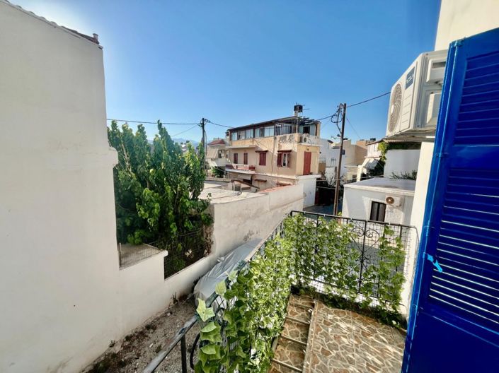 Image No.13-2 Bed House for sale
