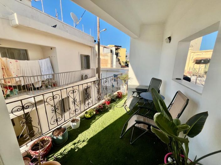 Image No.17-2 Bed House for sale
