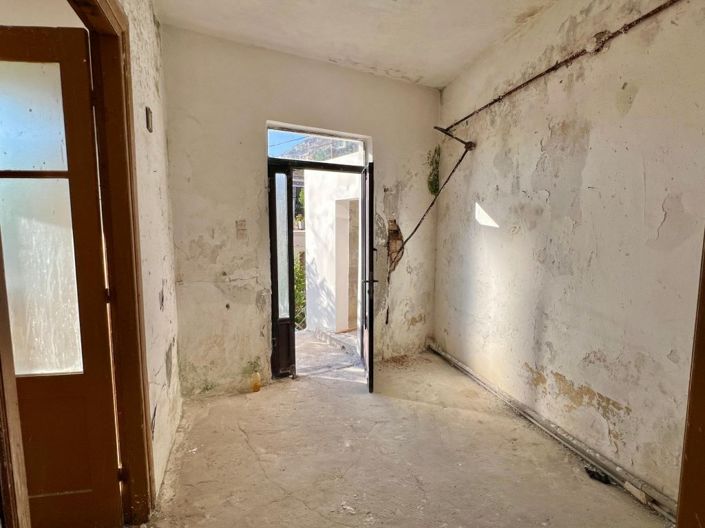 Image No.15-3 Bed Village House for sale