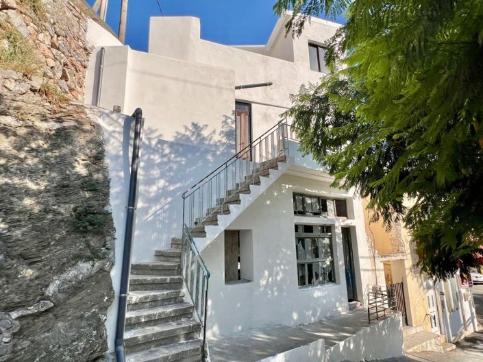 Image No.27-3 Bed Village House for sale