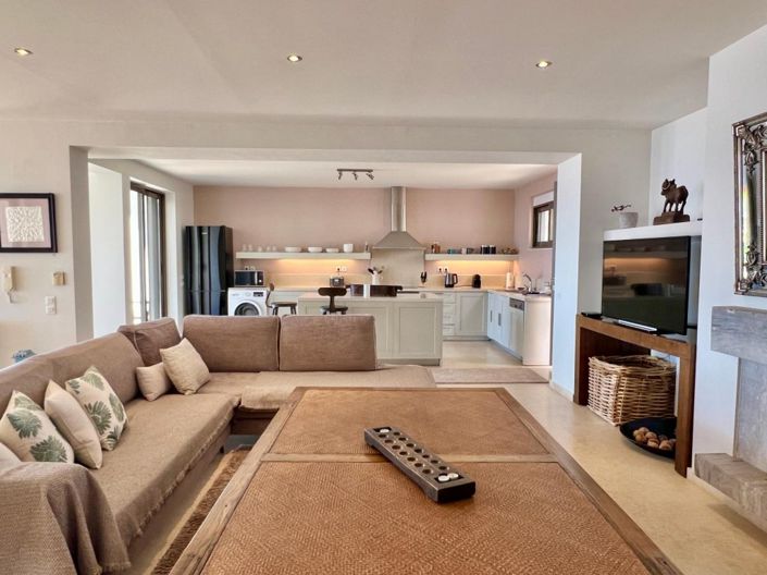Image No.7-3 Bed Villa for sale