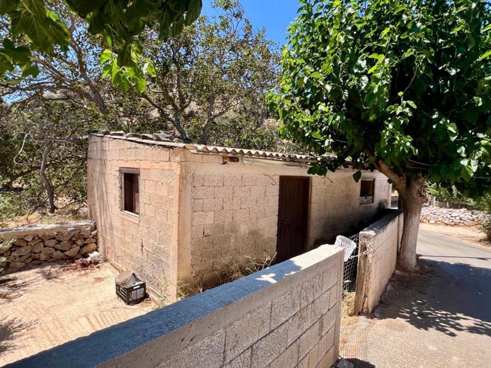 Image No.29-2 Bed Village House for sale