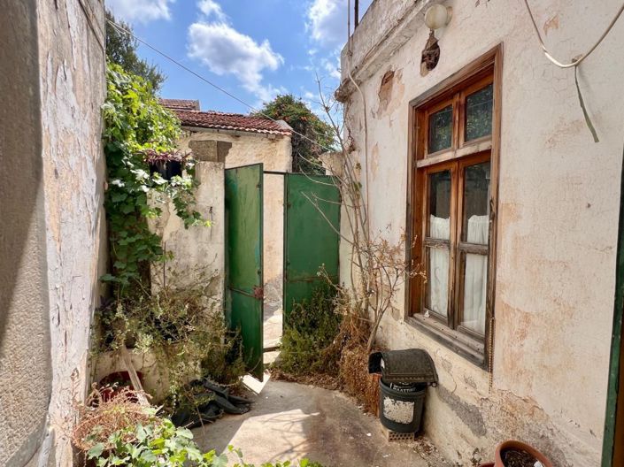Image No.24-3 Bed House for sale