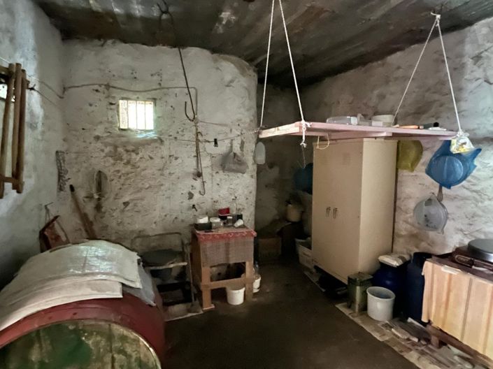 Image No.9-3 Bed House for sale