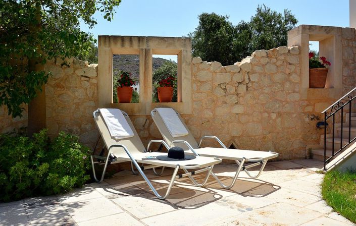 Image No.16-10 Bed Hotel for sale