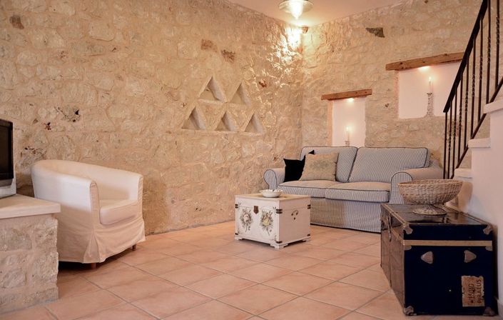 Image No.3-10 Bed Hotel for sale