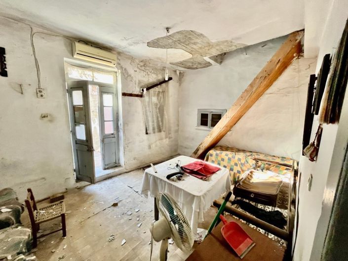 Image No.4-1 Bed House for sale