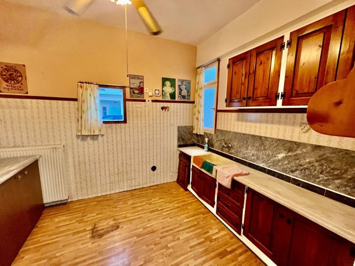 Image No.6-2 Bed House for sale