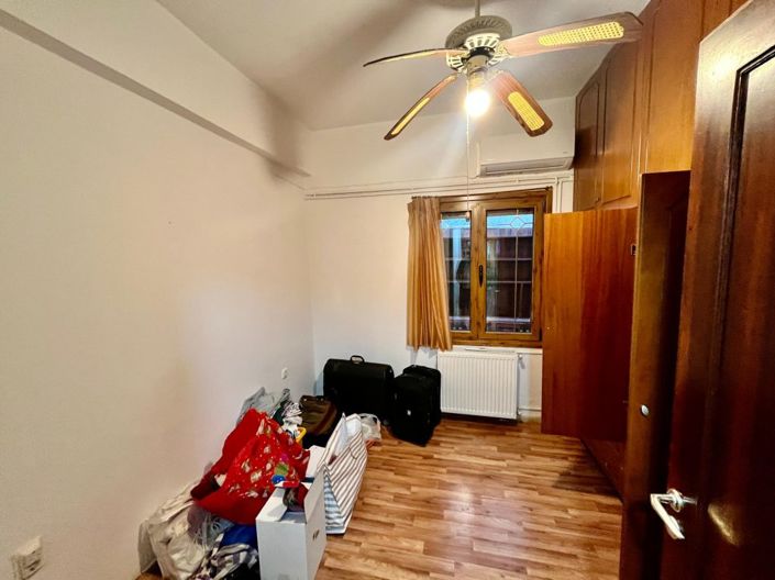 Image No.9-2 Bed House for sale