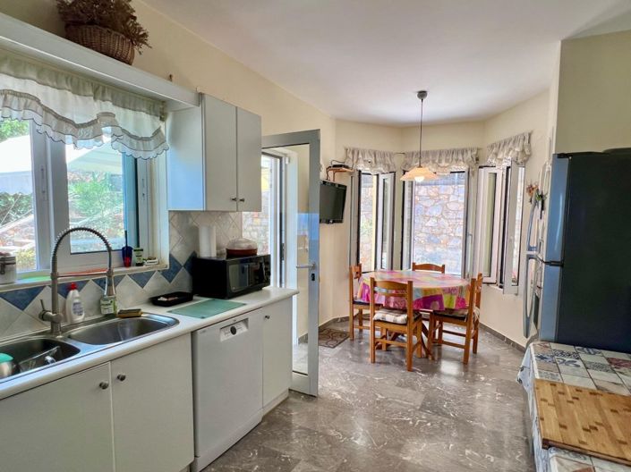 Image No.22-6 Bed House for sale