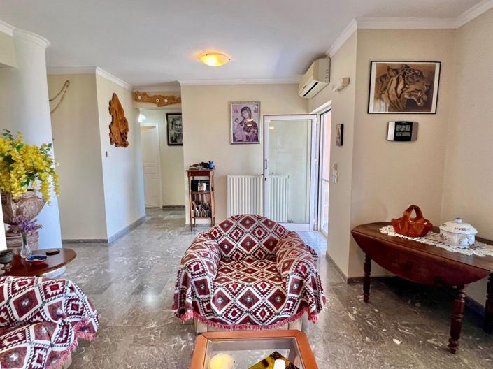 Image No.25-6 Bed House for sale