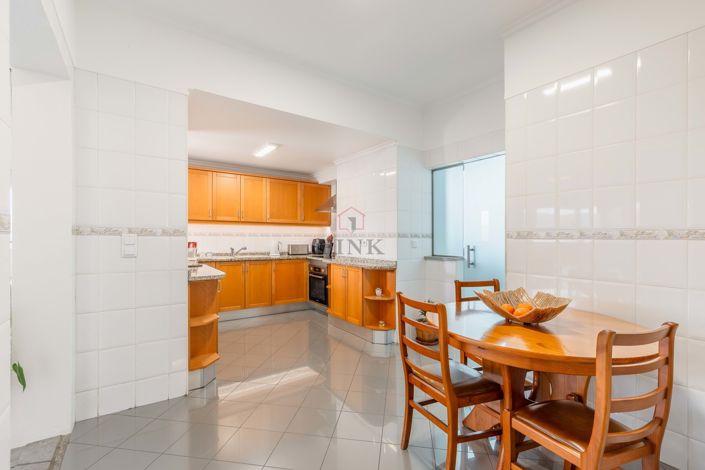 Image No.16-3 Bed Apartment for sale