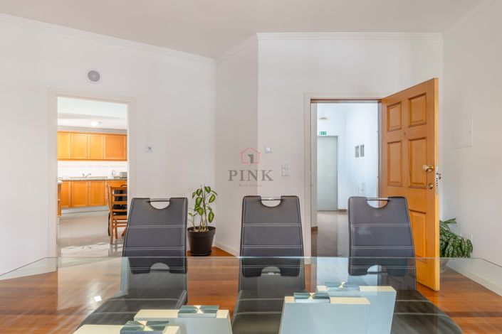 Image No.22-3 Bed Apartment for sale