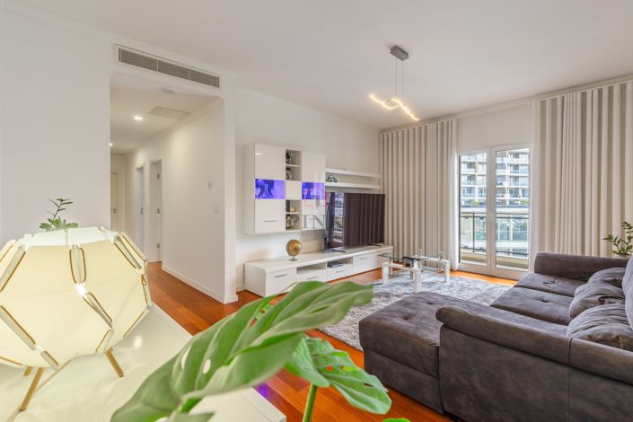 Image No.23-3 Bed Apartment for sale