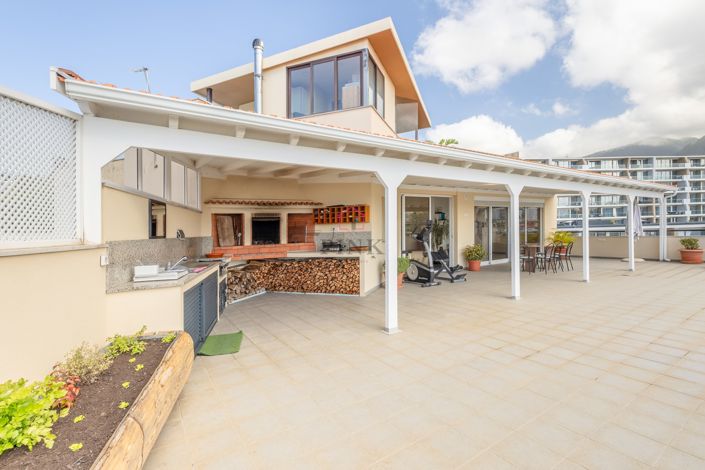 Image No.9-3 Bed Apartment for sale