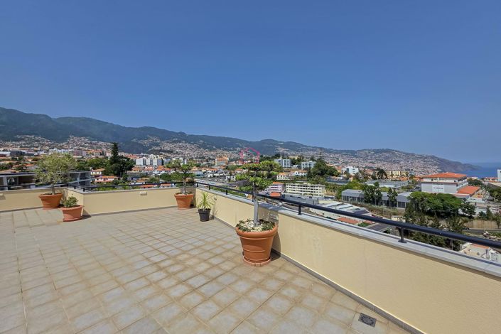 Image No.7-3 Bed Apartment for sale