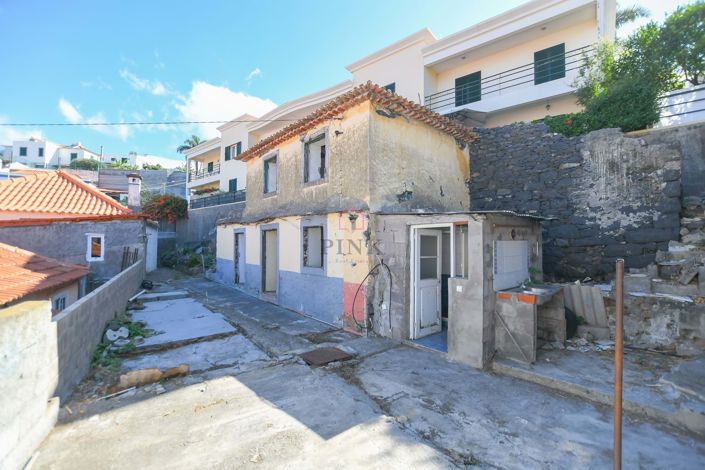 Image No.3-2 Bed Villa for sale