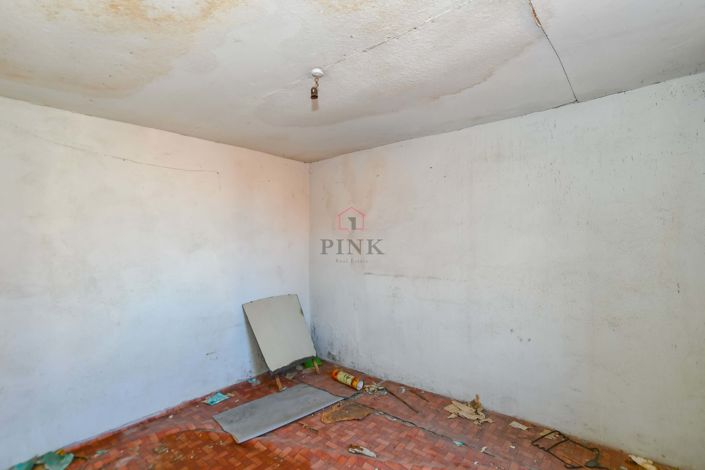 Image No.7-2 Bed Villa for sale