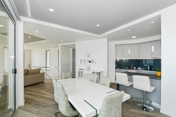 Image No.12-2 Bed Villa for sale