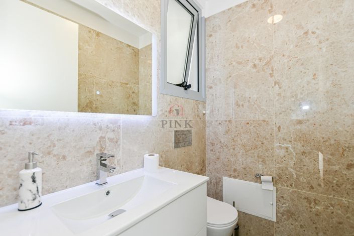 Image No.19-2 Bed Villa for sale