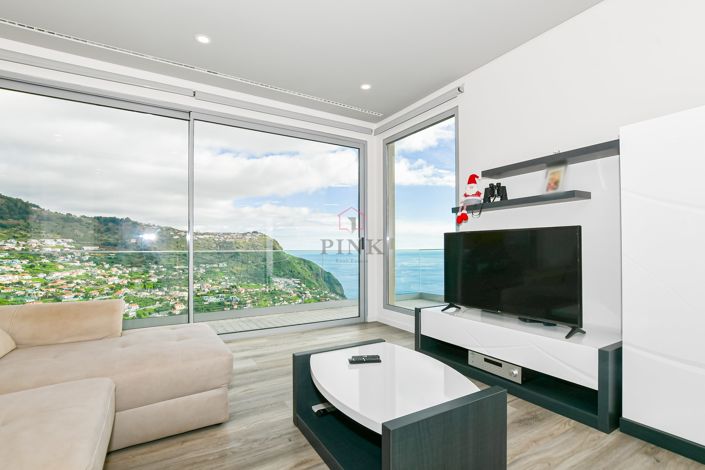 Image No.9-2 Bed Villa for sale