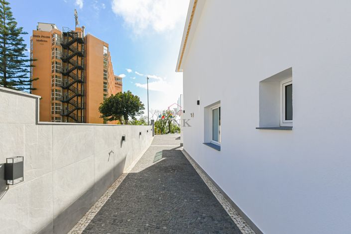 Image No.42-4 Bed Villa for sale