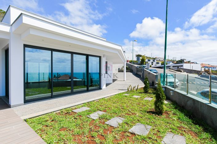 Image No.30-3 Bed Villa for sale