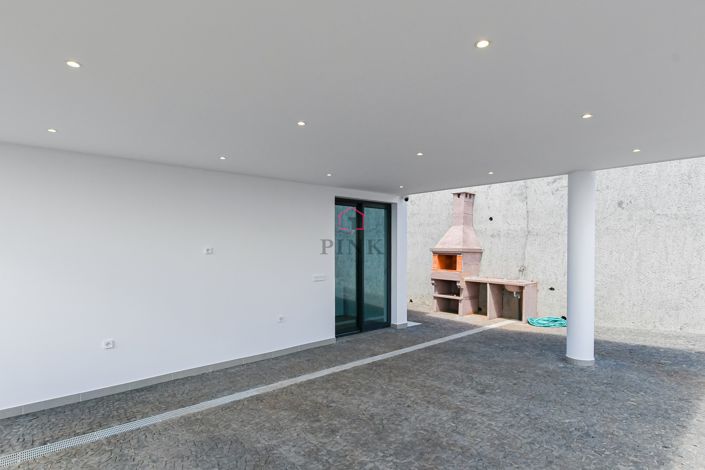 Image No.31-3 Bed Villa for sale