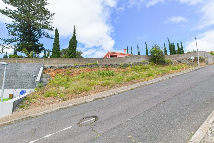 Image No.1-Land for sale