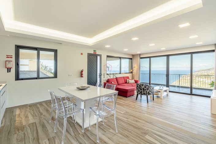 Image No.8-3 Bed Villa for sale