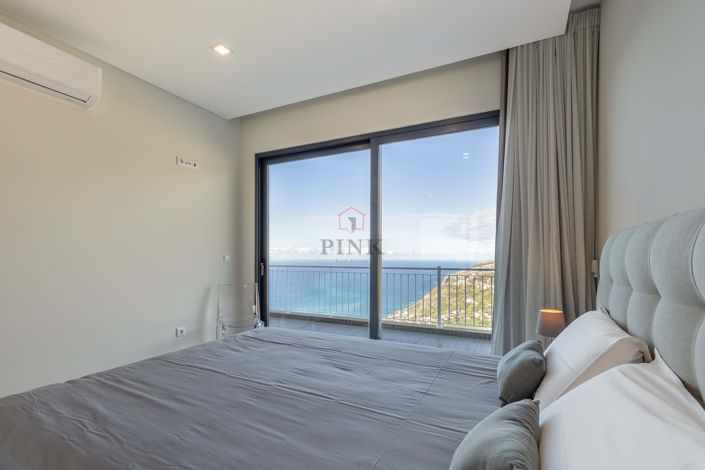 Image No.20-3 Bed Villa for sale