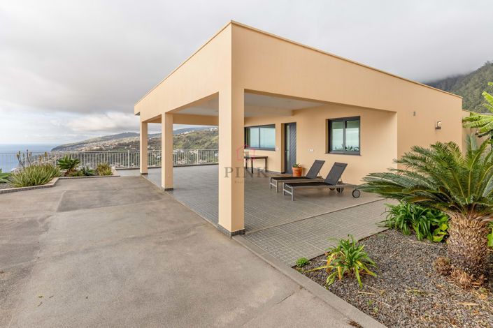 Image No.28-3 Bed Villa for sale