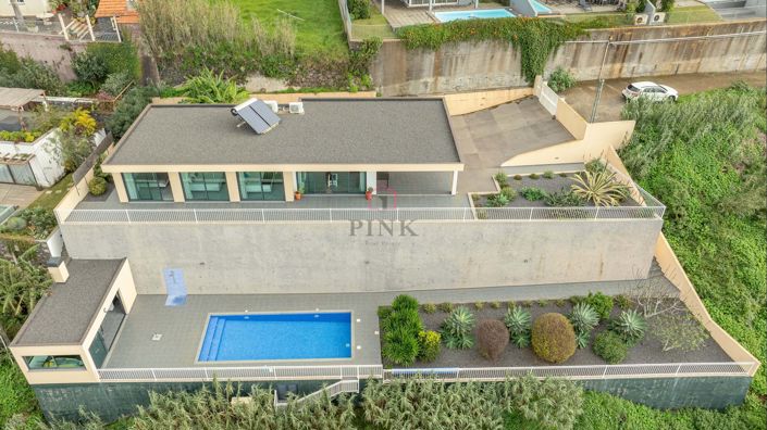 Image No.1-3 Bed Villa for sale