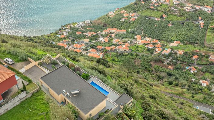 Image No.1-3 Bed Villa for sale