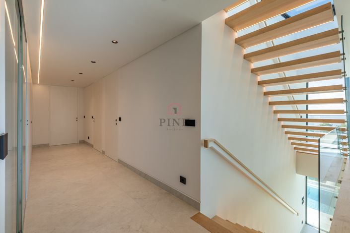 Image No.27-4 Bed Villa for sale