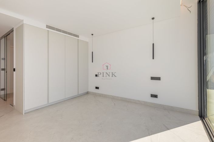 Image No.34-4 Bed Villa for sale